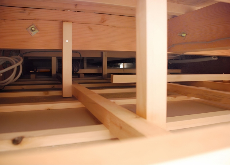 屋根裏